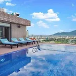 Diamond Beach Hotel